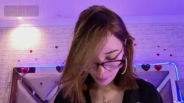 HarperrWest online show from April 11, 8:35 pm