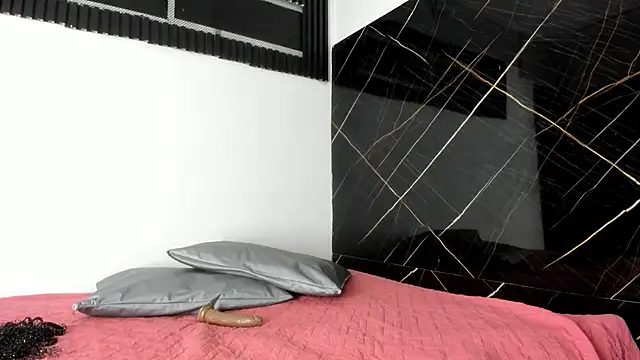 Snapshot of Bonniie_23 chatting on February 21, 4:24 am Bonniie 23 online show from February 21, 4:24 am