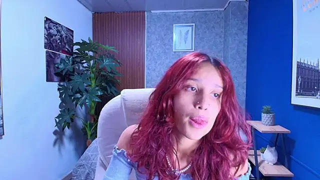 Snapshot of saphire_ chatting on February 21, 3:35 pm saphire online show from February 21, 3:35 pm