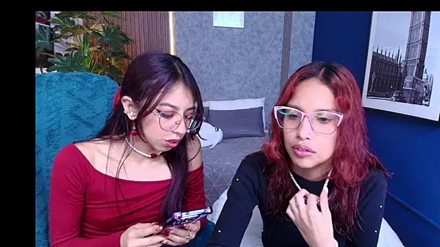 Snapshot of saphire_ chatting on February 23, 12:57 pm saphire online show from February 23, 12:57 pm