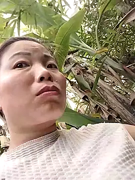 Snapshot of Ella-aa chatting on February 27, 8:14 am Ella-aa online show from February 27, 8:14 am