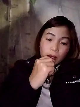 Ella-aa online show from March 13, 1:29 pm