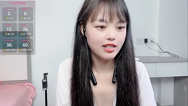 xianxian-baby online show from March 11, 6:25 pm