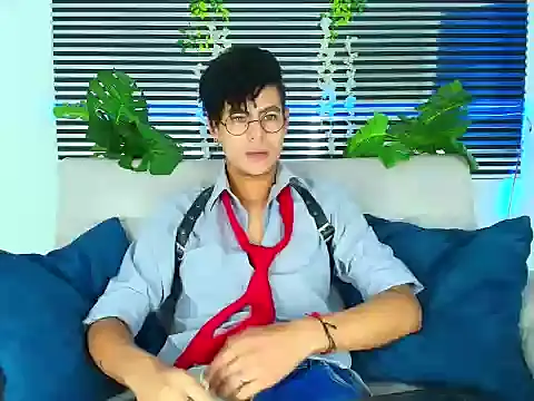 ThiiagoSaeenz online show from February 7, 4:22 pm