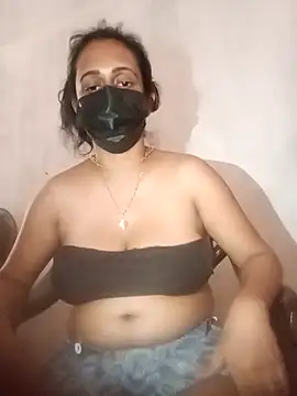 Snapshot of Rithu-SL chatting on February 3, 7:35 am Rithu-SL online show from February 3, 7:35 am