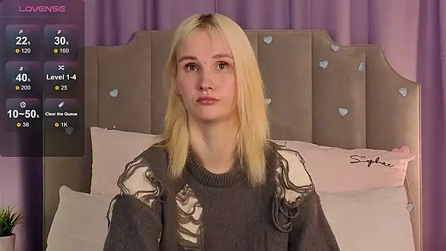 Snapshot of CrystalLili chatting on February 18, 3:46 am CrystalLili online show from February 18, 3:46 am