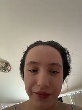 MiaTee online show from February 4, 4:07 am