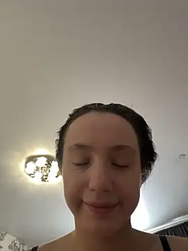 MiaTee online show from February 9, 3:43 am