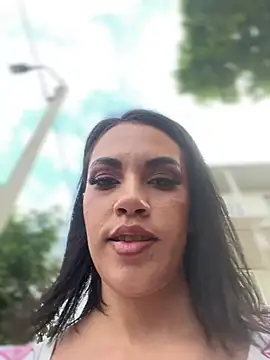 Snapshot of AndiVasquez chatting on March 16, 12:42 pm AndiVasquez online show from March 16, 12:42 pm