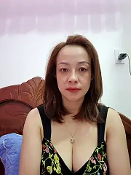 Snapshot of Baby-bigboobs2026 chatting on February 6, 9:18 pm Baby-bigboobs2026 online show from February 6, 9:18 pm