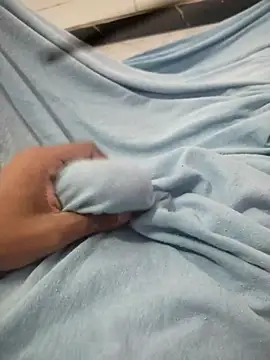 comesuabuceta online show from March 8, 9:40 pm