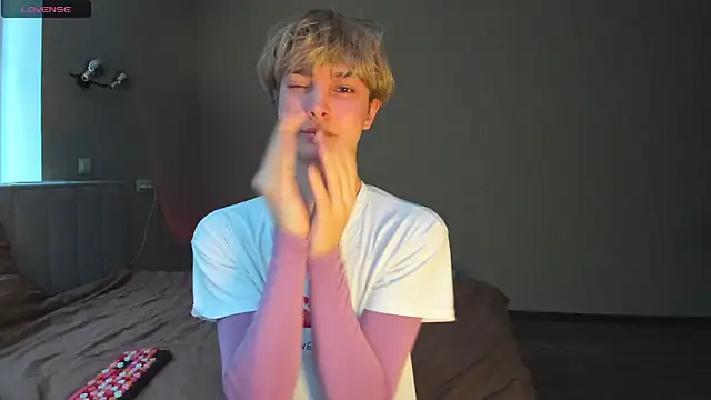 bunnyblush67 online show from March 3, 7:47 am