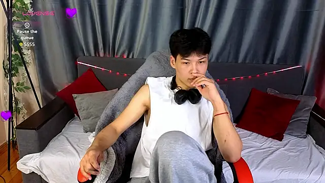 XanneLL online show from February 28, 7:37 pm