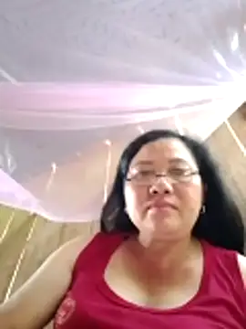 Cold-girlr12 online show from May 7, 7:14 am