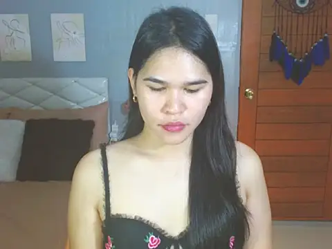 Snapshot of alianabrooks chatting on February 9, 4:05 am alianabrooks online show from February 9, 4:05 am