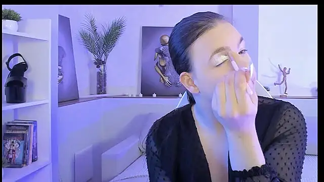 Snapshot of Madison_dolly chatting on March 7, 2:08 am Madison dolly online show from March 7, 2:08 am