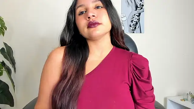 Snapshot of Victoria_Rosee chatting on February 3, 12:43 pm Victoria Rosee online show from February 3, 12:43 pm