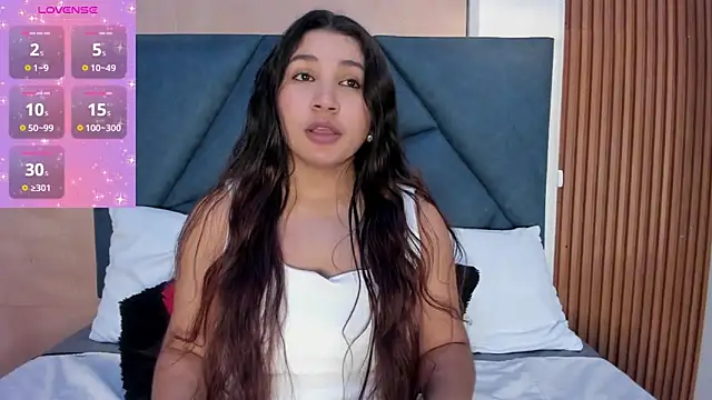 Snapshot of Victoria_Rosee chatting on April 7, 1:55 pm Victoria Rosee online show from April 7, 1:55 pm