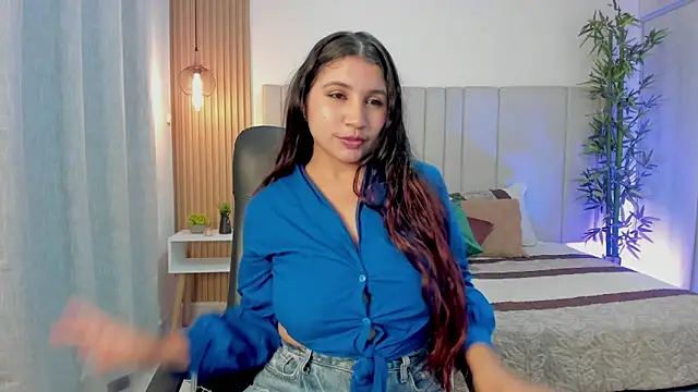 Snapshot of Victoria_Rosee chatting on May 9, 12:54 pm Victoria Rosee online show from May 9, 12:54 pm