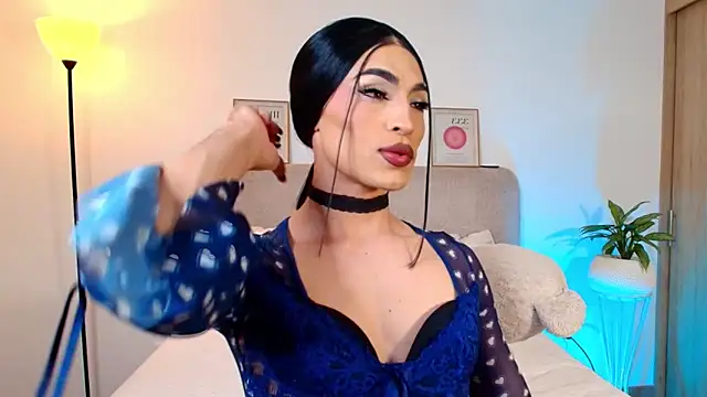 Snapshot of KarolPortellaa chatting on April 24, 3:53 am KarolPortellaa online show from April 24, 3:53 am