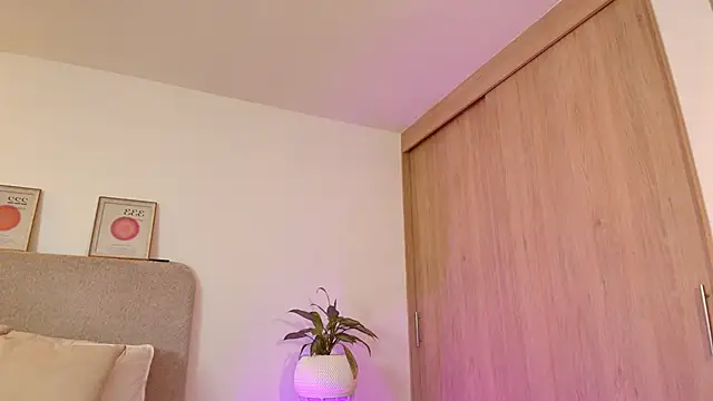 Snapshot of KarolPortellaa chatting on May 26, 7:54 pm KarolPortellaa online show from May 26, 7:54 pm