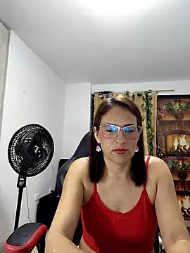 Snapshot of amelie_rose__ chatting on February 5, 3:55 am amelie rose online show from February 5, 3:55 am