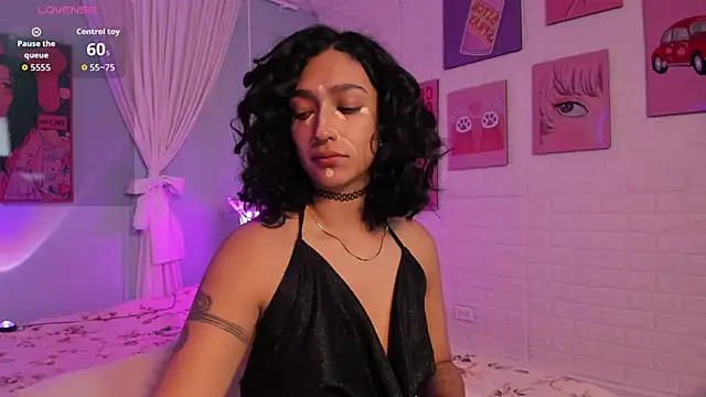 Cleo Foxx online show from April 14, 11:49 am