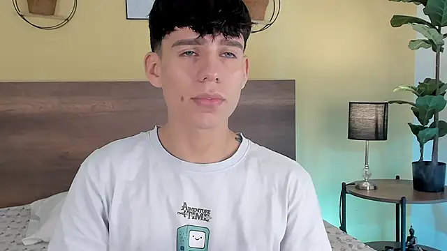 Snapshot of Angel_eros_ chatting on February 17, 4:53 am Angel eros online show from February 17, 4:53 am