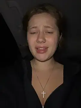 Snapshot of AsynaYuuki chatting on February 25, 5:11 pm AsynaYuuki online show from February 25, 5:11 pm