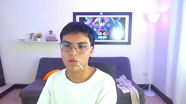 Maecum18 online show from March 19, 9:52 pm