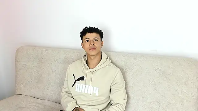 Snapshot of _Alex_Colton chatting on February 3, 10:04 pm Alex Colton online show from February 3, 10:04 pm