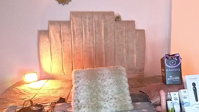 Petite pepper online show from March 28, 1:54 pm