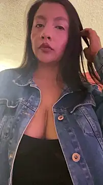 Bamby08 online show from June 8, 6:41 pm