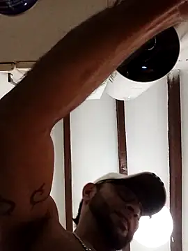 Snapshot of yoahotpetrafiery chatting on February 10, 8:46 pm yoahotpetrafiery online show from February 10, 8:46 pm