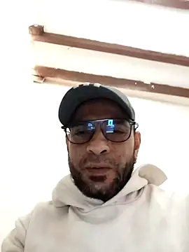 Snapshot of yoahotpetrafiery chatting on February 14, 10:39 pm yoahotpetrafiery online show from February 14, 10:39 pm