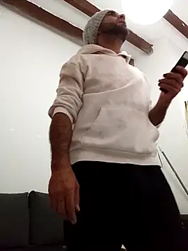 Snapshot of yoahotpetrafiery chatting on February 15, 8:24 am yoahotpetrafiery online show from February 15, 8:24 am