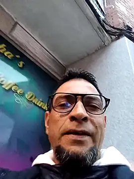 Snapshot of yoahotpetrafiery chatting on March 8, 6:12 pm yoahotpetrafiery online show from March 8, 6:12 pm