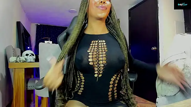 Snapshot of PilarBigCockxxx chatting on October 16, 8:15 am PilarBigCockxxx online show from October 16, 8:15 am