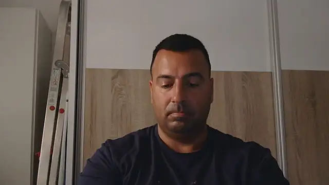 Snapshot of VanillaTime78-Jorge chatting on June 17, 8:17 am VanillaTime78-Jorge online show from June 17, 8:17 am