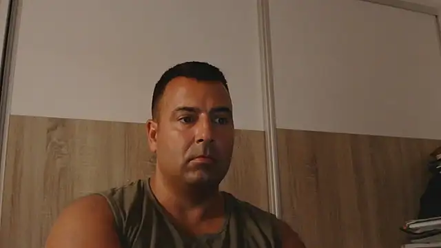 Snapshot of VanillaTime78-Jorge chatting on June 19, 7:23 am VanillaTime78-Jorge online show from June 19, 7:23 am