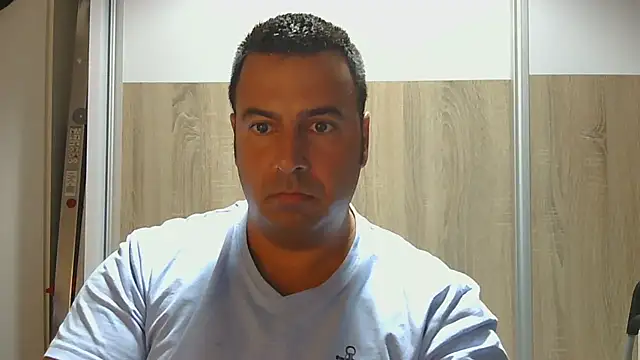 Snapshot of VanillaTime78-Jorge chatting on July 31, 5:07 am VanillaTime78-Jorge online show from July 31, 5:07 am