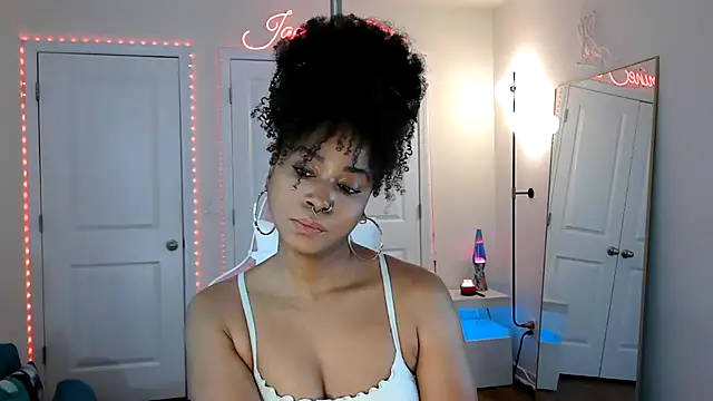 JazmineFoxx online show from April 22, 5:47 pm