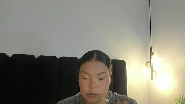 Amaranoir- online show from April 10, 3:56 am