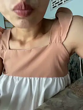 BabyElly22 online show from February 14, 8:00 am