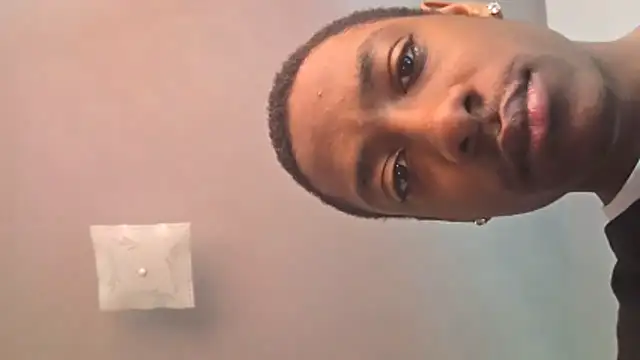 Snapshot of hormoneactivated chatting on February 17, 5:52 pm hormoneactivated online show from February 17, 5:52 pm