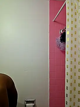 Snapshot of hormoneactivated chatting on March 28, 6:18 pm hormoneactivated online show from March 28, 6:18 pm