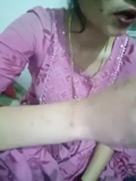 khushi rawat online show from February 7, 3:27 pm