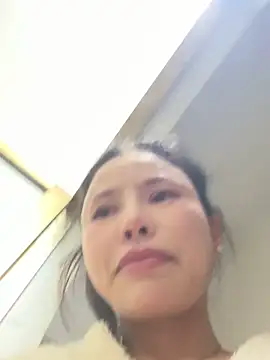 wang1472581 online show from March 13, 9:32 pm