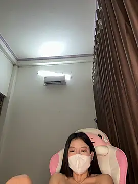 wang1472581 online show from March 28, 3:22 pm