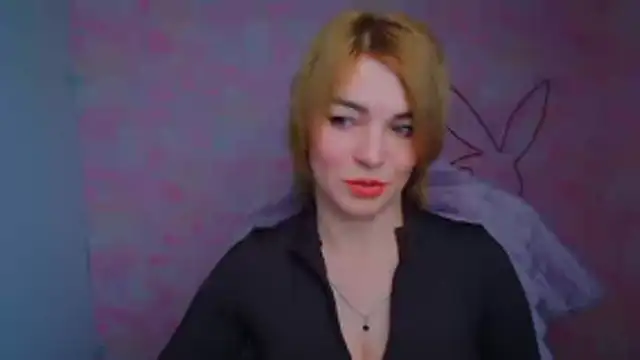 Snapshot of CuttieEmma chatting on February 26, 12:37 pm CuttieEmma online show from February 26, 12:37 pm